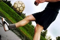 Rīgas maratonā žonglieris ar futbola bumbu centīsies veikt minimaratonu