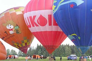 Šomēnes Saldū notiks starptautiskais gaisa balonu festivāls "LMT kauss 2007"