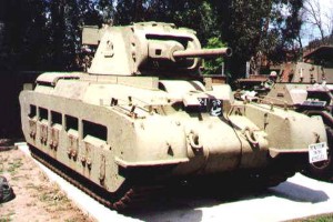 Austrālietis ar tanku Sidnejā iznīcina mobilo sakaru torņus