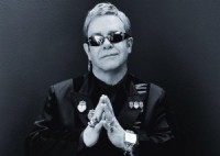 Šodien sākas biļešu tirdzniecība uz sera Eltona Džona koncertu Latvijā!
