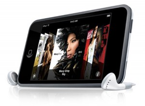 "Apple" prezentē "iPod" ar skārienjutīgu ekrānu