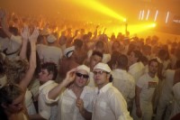 2008.gada 7.jūnijā Latvijā atkal notiks vadošais pasaules deju mūzikas pasākums „Sensation White”!