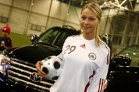 Latvijas futbola izlasei jauns sadarbības partneris un arī formas
