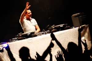 DJ Tiesto atkal būs Latvijā!!!