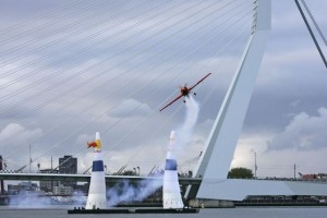Red Bull Air Race atgriežas Roterdamā