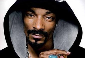 Vasaras noslēgumā Latvijā uzstāsies Snoop Dogg