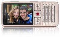Kvalitatīvi uzņēmumi ar zibspuldzi, lietojot Sony Ericsson C901 Cyber-shot tālruni