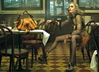 Madonna veidos jaunu apģērbu līniju