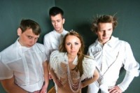 Grupa „Iedomu spārni” prezentēs albuma priekšvēstnesi - dziesmu „Izrāde galā”