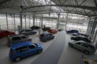 Rīgā darbību uzsāk Baltijā lielākais Škoda autocentrs