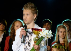 Konkursā „Jaunās zvaigznes 2009” uzvar Rihards Andris Bērziņš