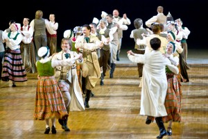 Pirmo reizi Televīzijā tiks demonstrēts Rīgas dejotāju svētku lielkoncerts