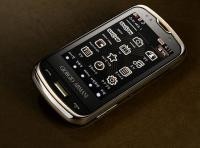 Atklātībā parādās jaunais Samsung Armani mobilais telefons