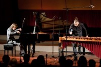 Rihards Zaļupe un Raimonds Petrauskis koncertā "Marimba Dance"