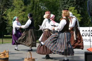 Liepājas folkloras centrā „Namīns” notiks latviešu danču vakari