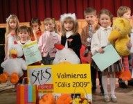 Aicina piedalīties Valmieras pilsētas mazo vokālistu konkursā „Cālis 2010”