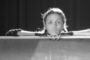 Teātris „Skatuve” ar izrādi „Miskastes bērns” viesosies Cēsīs