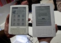 Samsung demonstrē savu e-grāmatu lasītāju – Samsung E61