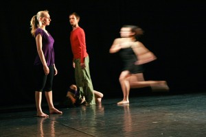 Foto no laikmetīgās dejas festivāla "Laiks Dejot 2010" noslēguma