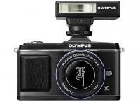 Olympus komplekti piešķir PEN E-P2 fotokamerai nepārspējamu šarmu