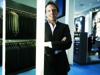 Latvijā atvērs lielāko lietišķo vīriešu apģērbu veikalu - Suitsupply