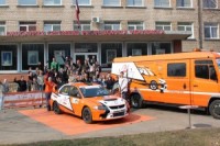 Latvijas Mobilā Telefona rallija komanda konkursa „Automehānika 2011" ietvaros apceļos Latvijas profesionālās skolas