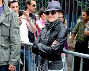 Madonnas jauno filmu izplatīs Vainšteini