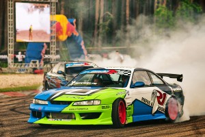 Dragreiss un Drifts Biķerniekos – karstākais autosporta notikums Rīgā