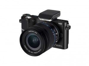 NX1000 un NX210 – pasaulē pirmās SMART kompaktsistēmas kameras ar iebūvētu WiFi savienojuma atbalstu
