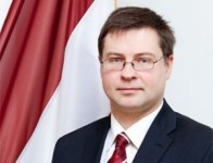 Valdis Dombrovskis sveic Latvijas Republikas proklamēšanas 94. gadadienā