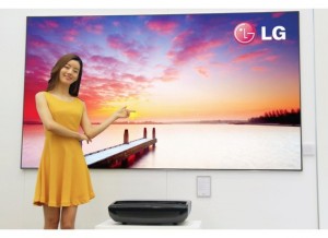 LG iepazīstina ar kinematogrāfisko 100 collu Laser Display projekcijas tehnoloģiju