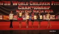 Trīspadsmitgadīgā rīdziniece iegūst sudraba medaļu IFBB Pasaules čempionātā fitnesā 2013