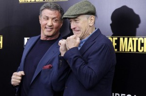 De Niro un Stallone filmēšanas laukumā boksējas