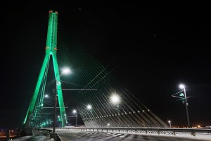 Vanšu tilts šonedēļ izgaismosies zaļā krāsā