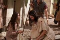 Jauni un šokējoši Kristus dzīves aspekti televīzijas filmā "Jēzus mistērijas"