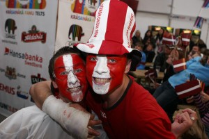 Latvijas hokejisti pārliecinoši uzvar Ukrainu