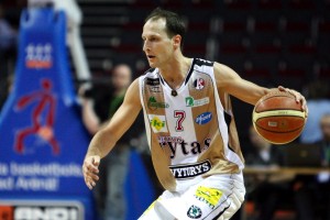 "Lietuvos Rytas" izlīdzina rezultātu finālsērijā ar "Žalgiris"