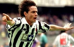 Par UEFA Čempionu līgas kausa ieguvējiem kļuvuši "Milan" futbolisti