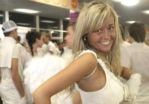 "Sensation White" apmeklējuši 14 000 baltie