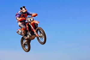 Vecumnieku endurokrosā līderē Vinters