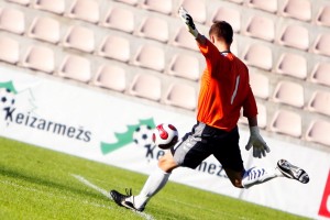 "Skonto" FC un FK „Rīga" dramatiskā cīņā nospēlē neizšķirti 4:4