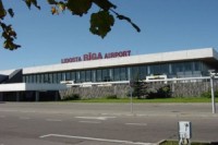 Lidostā "Rīga" divi Gruzijas pilsoņi uzrāda viltotas Latvijas pilsoņu pases