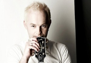 Fēliksa Ķiģeļa jaunā balāde „Cilvēks, kurš tic” ir sākusi skanēt radio