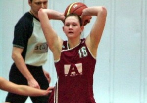 „TTT Rīga” noslēdz līgumu ar Aiju Brumermani