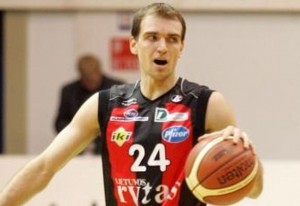 "ASK Rīga" paraksta jaunu līgumu ar Sandi Buškevicu