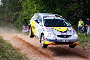 Leščs tuvojas trešajam čempiona titulam