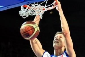 Kaspars Bērziņš tomēr nespēlēs Eiropas čempionāta finālturnīrā