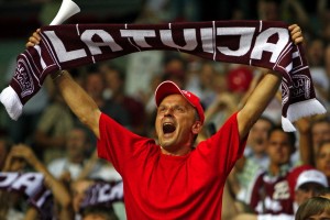 Šovakar latviešiem pirmās ugunskristības