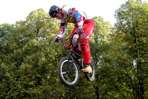 BMX sezonas noslēguma Masku balle Grīziņkalna skeitparkā