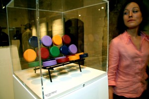 Izstāde "Dizaina dimensijas - 100 klasiskie krēsli"